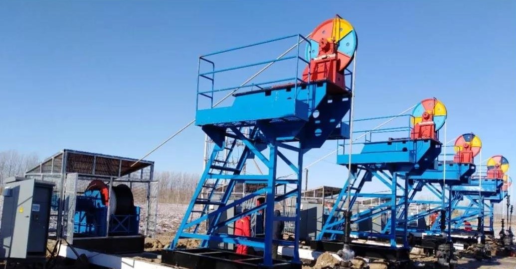 “變頻技術(shù)助力石油開(kāi)采節(jié)能”